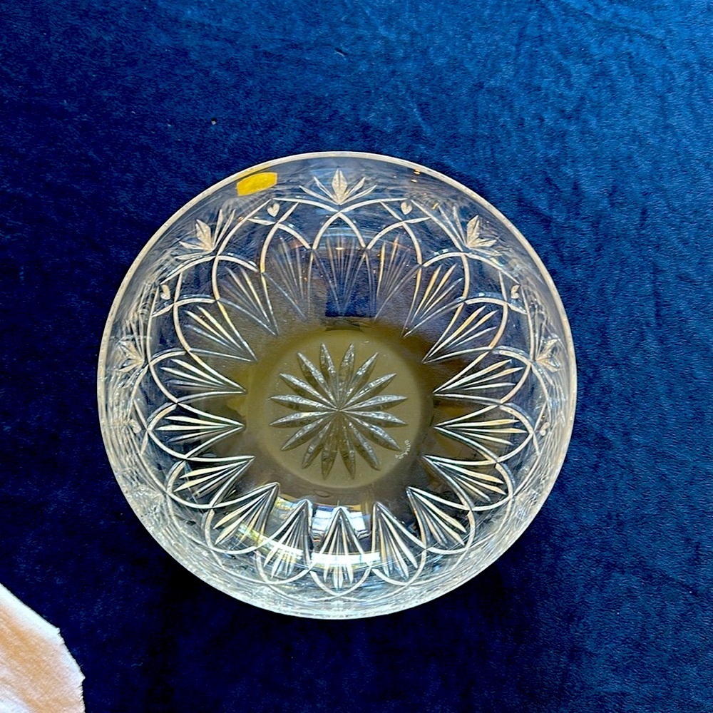 CRYSTAL BOWL Atlantis Catalina Lead Crystal Bowl Hand Cut & Blown Centerpiece - Picture 7 of 8
